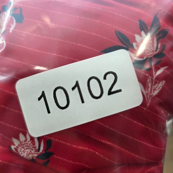 Womens Catherines Red Floral & Stripe Blouse Button Up 3/4 Roll-Tab Sleeves 6X - Picture 7 of 8